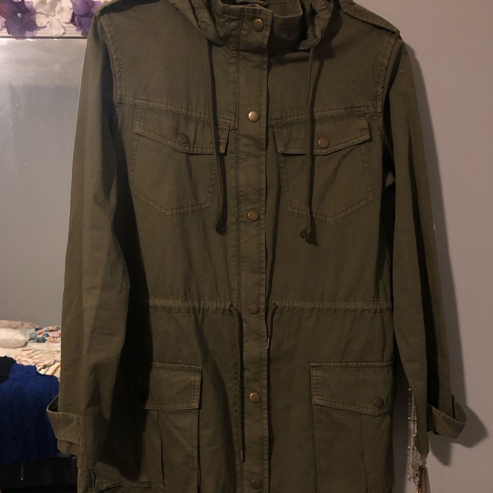 Joe Boxer, green jacket